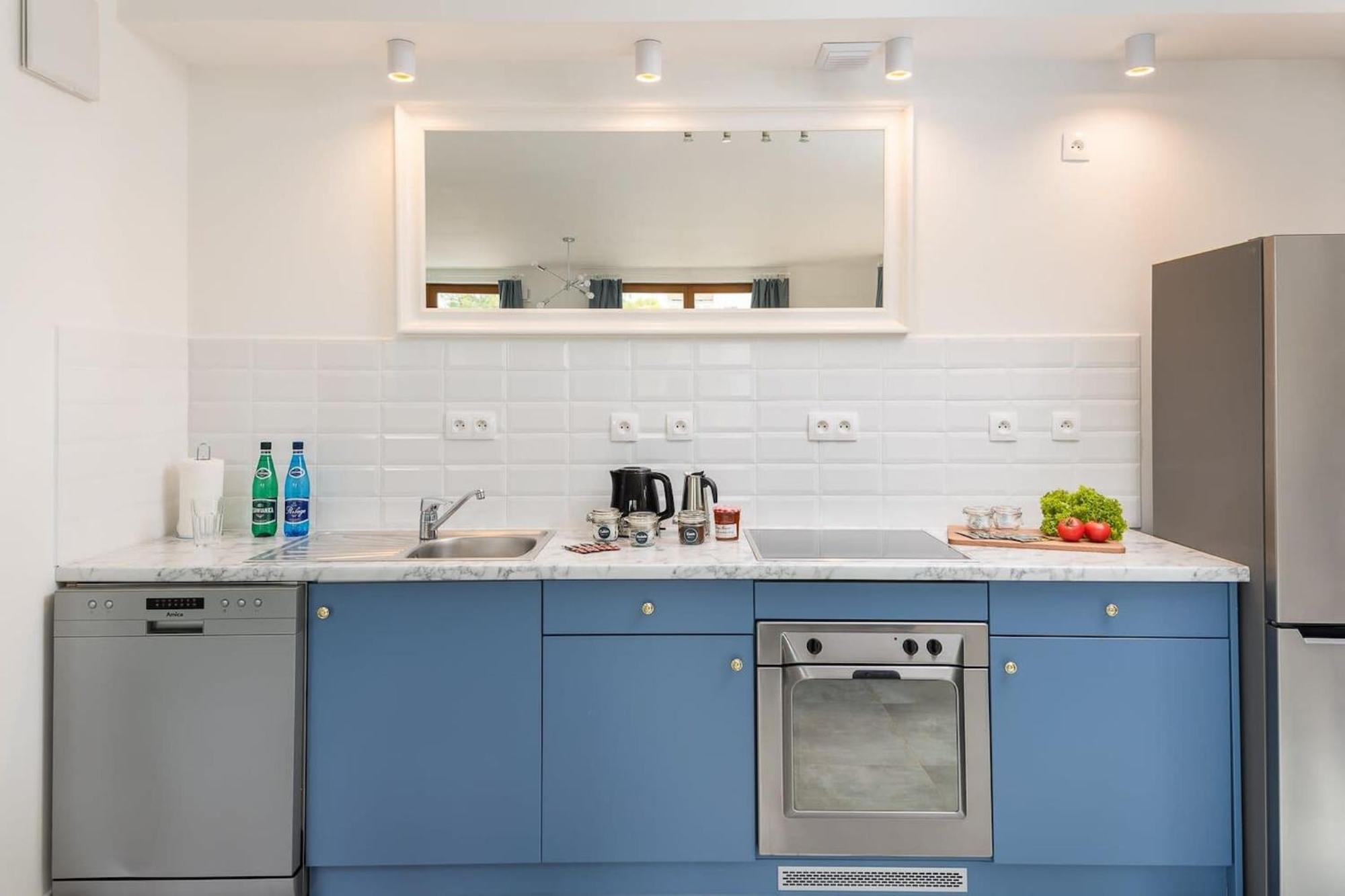 Pulawska 221 - Colorful Apartment With Balcony By Noclegi Renters Varsovie Extérieur photo